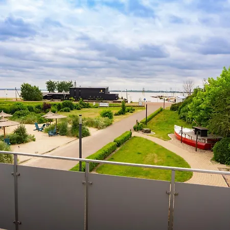 Apartment Haus Strandglueck - Urlaub Mit Blick Auf Den Duemmer See Lembruch